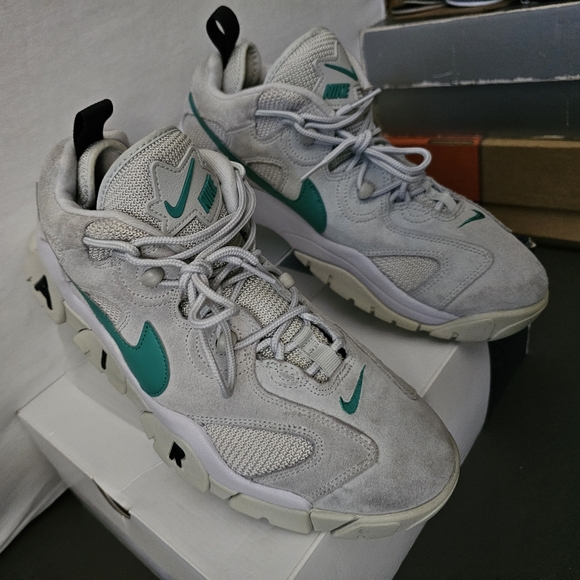Nike Other - Nike Air Barage low grey fog/ Neptune green